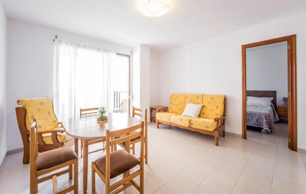 Stunning Apartment In Orpesa Kültér fotó